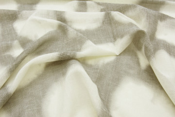 christian-fischbacher-10775-batik