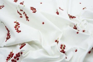 christian-fischbacher-14564-garden-party-johannisbeere