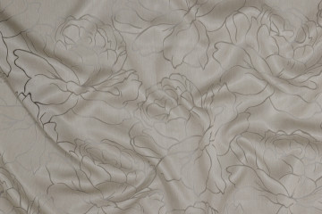 christian-fischbacher-10720-petaloso