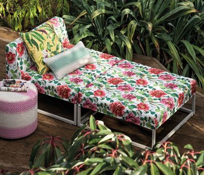 osborne-and-little-f7660-peonia